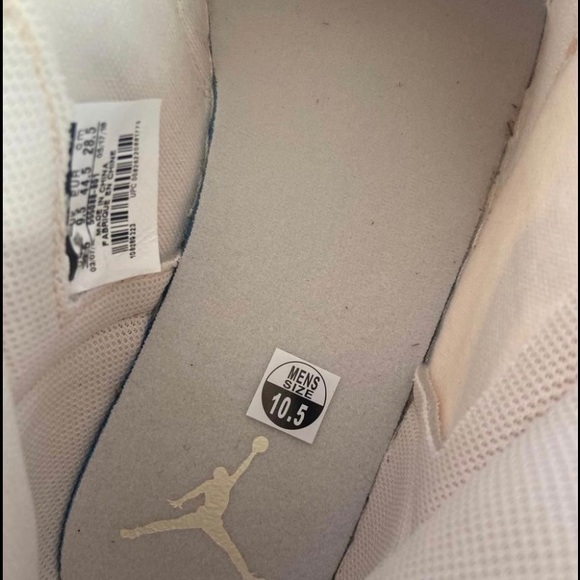 Jordan 1 OG High “Guava Ice”🧊🧊 Size 10.5 Men’s, Brand New, No Box, Authentic💯 - Picture 8 of 9